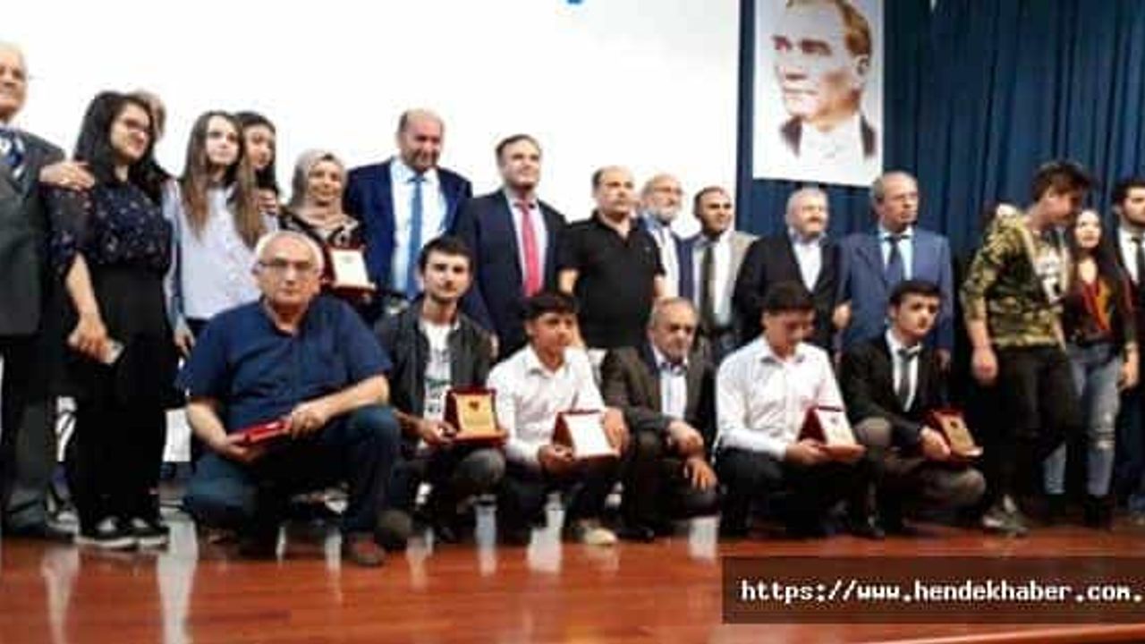Hendek'te Şiir ve Müzik Dinletisi Etkinliği gerçekleştirildi
