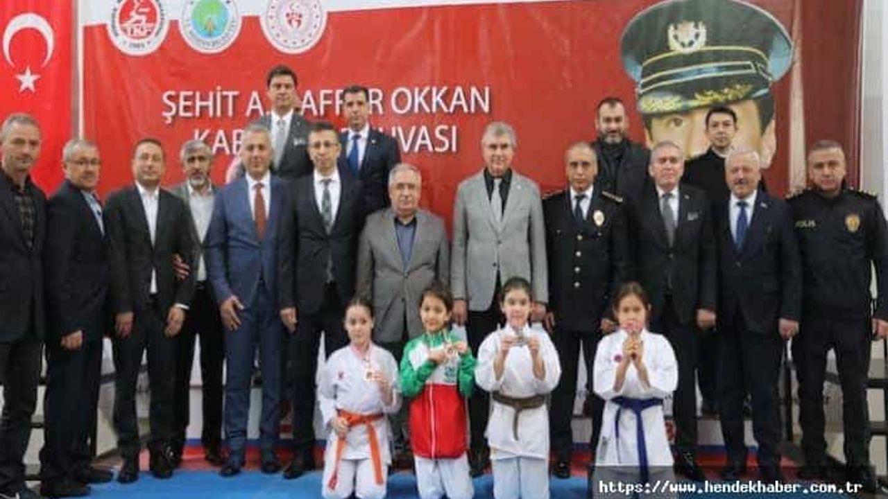 Hendek'te Şehit Ali Gaffar Okkan turnuvası düzenlendi