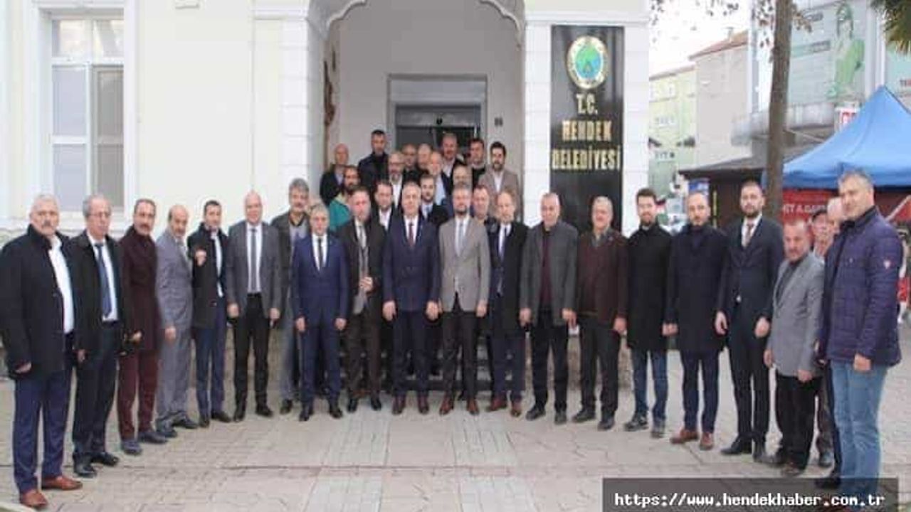 Mhp İl Yönetimi Hendek Belediyesine Çıkarma yaptı