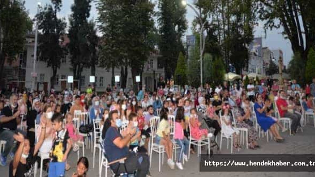 Hendek de gerçekleşen “Yunus Diye” adlı çocuk oyunu büyük ilgi gördü