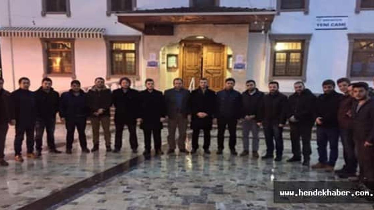 Hendek Ak Parti Gençlik Kolları Sabah Namazında bir araya geldi