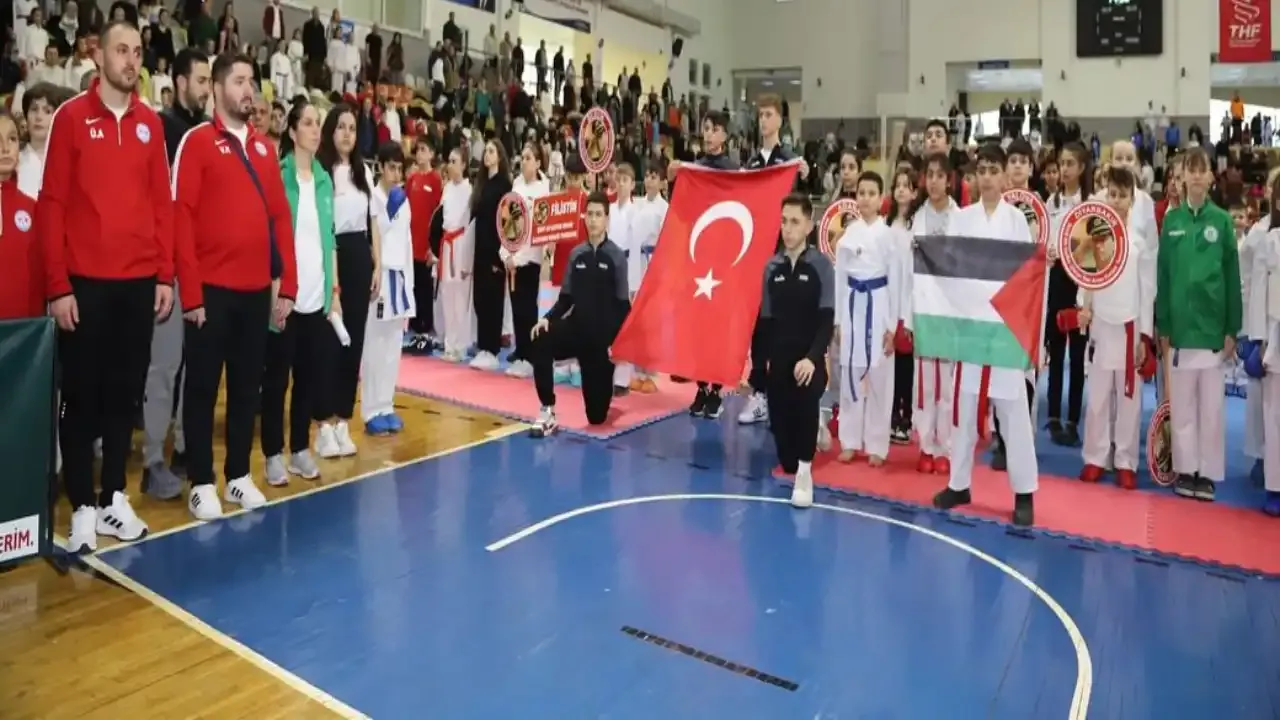 Hendekli Şehit Ali Gaffar Okkan İller Arası Karate Turnuvası Tamamlandı