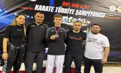 Hendek Takımı Türkiye Karate Şampiyonası'nda Başarıya İmza Attı