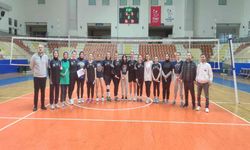 8 Mart Dünya Kadınlar Günü Voleybol Turnuvası Hendek’te Başladı