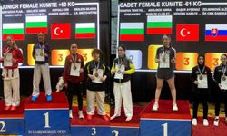 Hendek Karate Spor Kulübü Bulgaristan’dan Madalyalarla Döndü