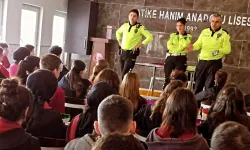 Hendek Atike Hanım Anadolu Lisesi’nde Trafik Güvenliği Semineri