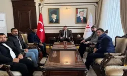 Turanlar dan Hendek Kaymakamı Gökpınar’a Ziyaret