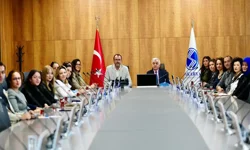 60 Yaş ve Üzeri Bireylere “Yaşam Boyu Öğrenenler Akademisi” açılacak