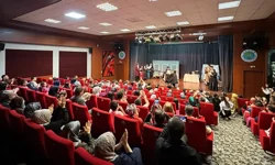 Hendek’te “Müfettiş” Tiyatro Oyunu Sahnelendi