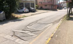 Bozuk Yol Trafik Güvenliğini Tehlikeye Atıyor