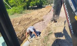 Fen İşleri Ekipleri Mahallelerde Çalışmalarını Sürdürüyor