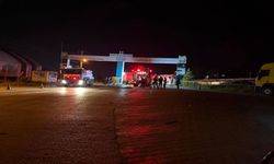 Hendek’te Kimyasal Yüklü Tankerde Sızıntı 2 Kişi Etkilendi  AFAD, Jandarma, Belediye ve Ekipler Alarmda