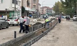 Servetiye Caddesi'nde Refüj Düzenlemesi