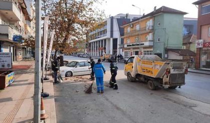 Kısıtlamalarda Hendek sokaklarında çalışmalar devam ettirildi...