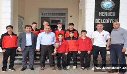 Hendekli Yıldızlar Avrupa’da