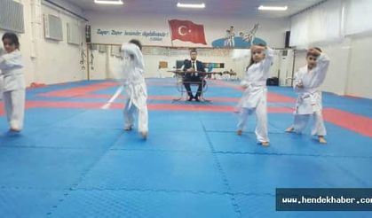 Hendek Belediyesi Karate Takımı Terfi Etti