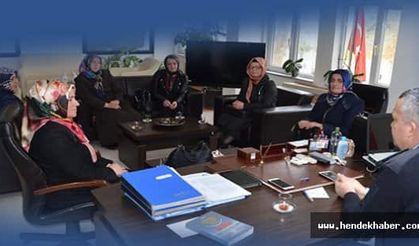 Kadın Kolları Hendek Polisine Taziye Ziyareti düzenledi.