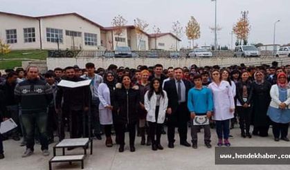 Balkan Şampiyonu Aktaş’a okulunda tören yapıldı