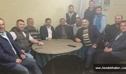 Vatandaşlarla seçim konusunda sohbet ettiler