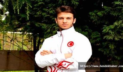 Hendekli Serhat Kırık Dünya Şampiyonu oldu.