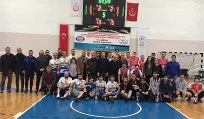 Geleneksel 15 Temmuz Şehitleri Voleybol Turnuvası yapıldı