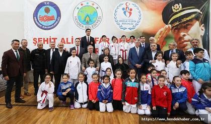 Şehit Ali Gaffar Okkan Anısına İller Arası Karate Turnuvası Düzenlendi
