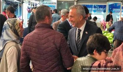 Hendek Salı pazarında Babaoğlu yoğun ilgiyle karşılaştı
