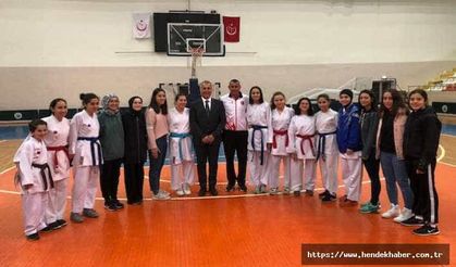 Babaoğlu Hendek deki sporcular ile bir araya geldi