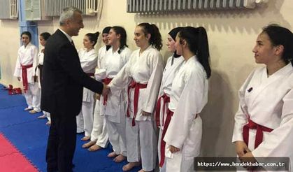 Hendek'te 11 sporcu Milli Takıma seçildi