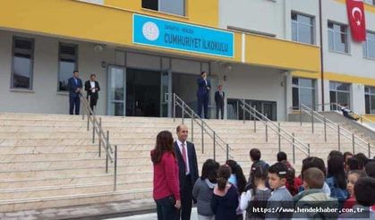 Hendek Cumhuriyet İlkokulu Yeni Binasında Sonunda Eğitim Öğretime Başladı
