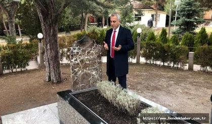 Hendekli Başkan Babaoğlu ilk ziyaretini kabrine yaptı