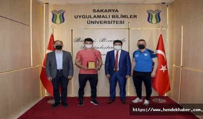 Rektör Avrupa Güreş Şampiyonası ikincisini ağırladı