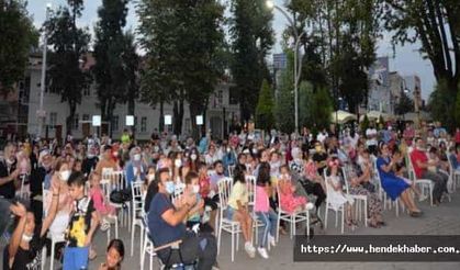 Hendek de gerçekleşen “Yunus Diye” adlı çocuk oyunu büyük ilgi gördü