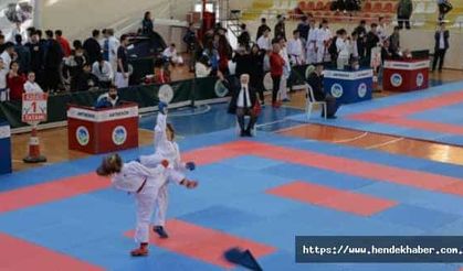Turnuva dan Hendek’e 12 Madalya Geldi