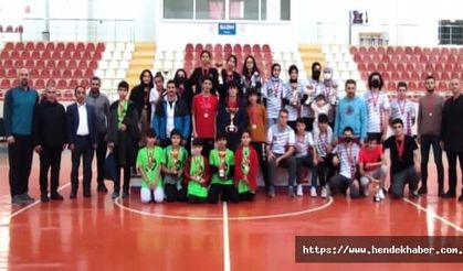 Hendek de Masa Tenisi Turnuvası düzenlediler…
