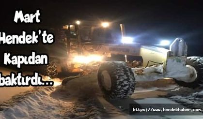 Mart Hendek’te Kapıdan baktırdı…