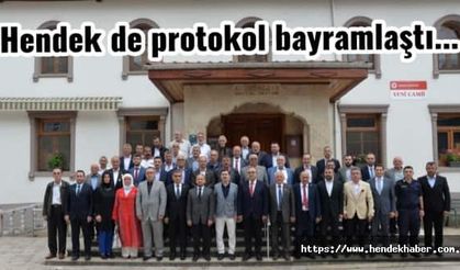 Hendek de protokol bayramlaştı...
