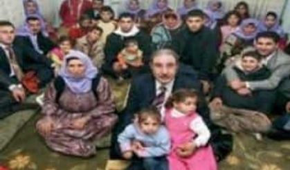 39 karısı, 127 çocuğu var