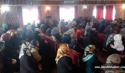 Ak Kadınlar Hendek’te Çanakkale Şehitlerini andı