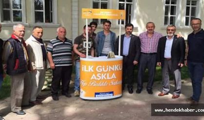 Gençlik Kolları kitap dağıtımı yaptı