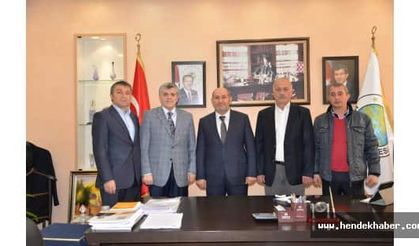 Hendek Belediyene ziyaretçi akını
