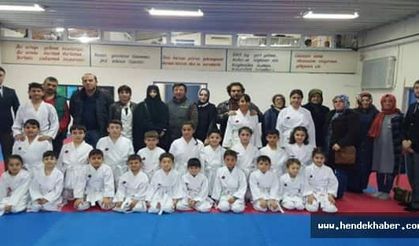 Hendek Karate Takımı Kuşak Terfi Etti