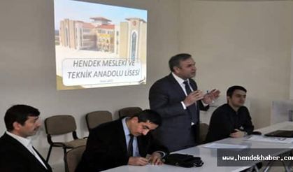 Hendek Mesleki Ve Teknik Anadolu Lisesi'nde Toplantı