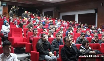 Hendek’te Lise son öğrencilerine yönelik seminer düzenlendi.