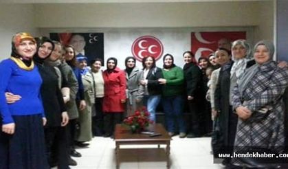 Hendek'te  Mhp  Kadın Kolları Hedefi Büyüttü…