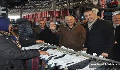Hendek'te Salı Pazarını gezdi