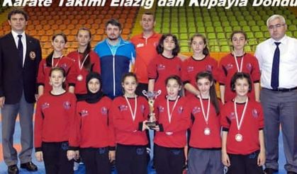 Karate Takımı Elazığ'dan Kupayla Döndü