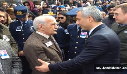 Taziyede bulundu, törene katıldı