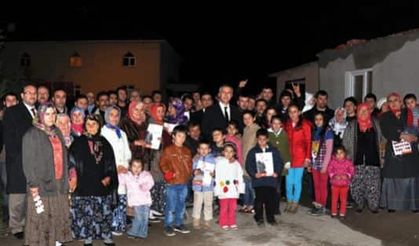 Turgut Babaoğlu Köy ziyaretlerinde