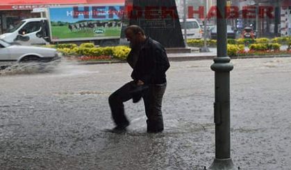 Yağışlar geri döndü! Su baskınlarına dikkat!
